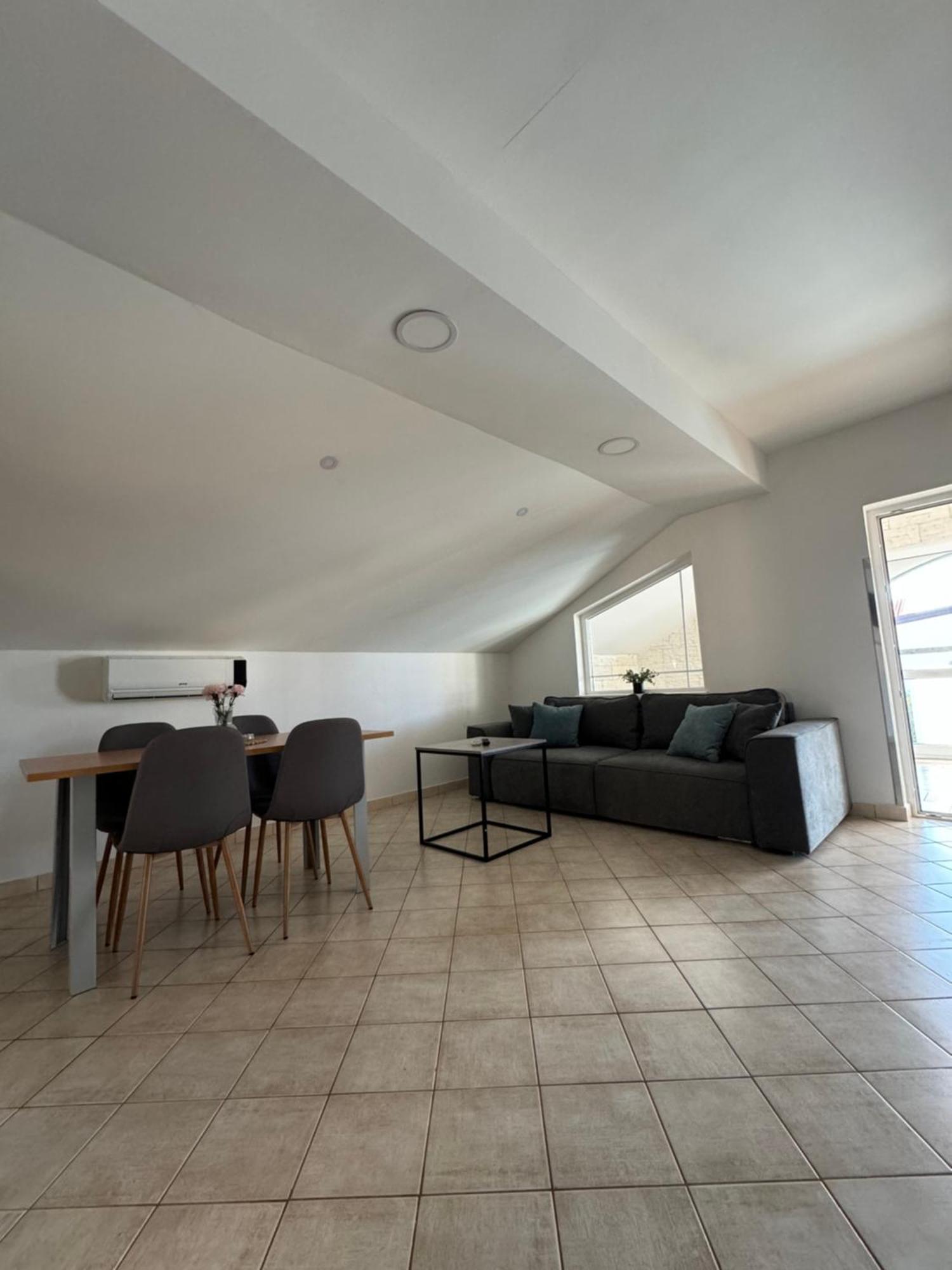 ויר Apartmani Ivano מראה חיצוני תמונה